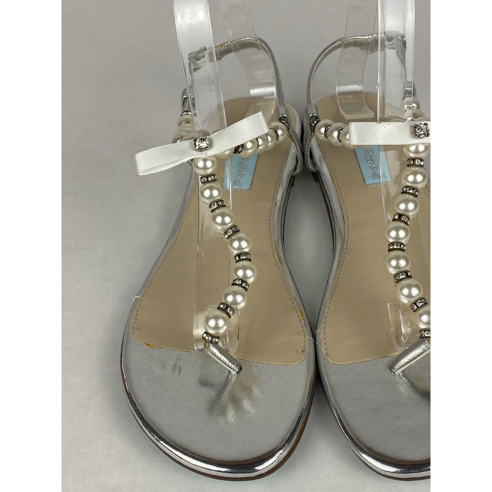 Betsey Johnson SB-PEARL Silver Metallic Pearl Rhinestone Bow Flat Sandals 7.5M - Picture 3 of 16